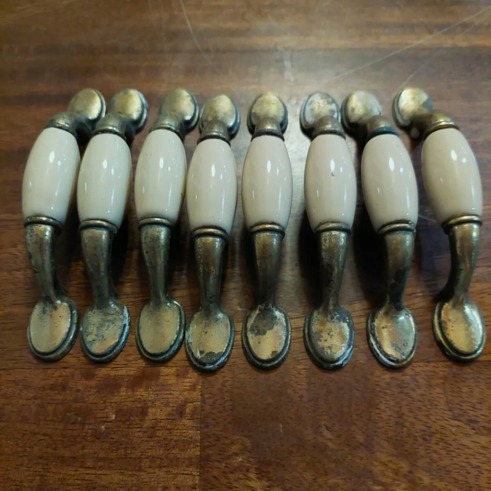 Amerock Allison Vintage Drawer Pulls Cabinet Brass Porcelain Lot Of 8 Salvage